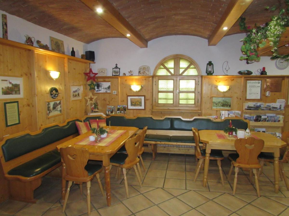 Bed and Breakfast Arkadenhof Fam. Schneider Eichenbrunn Exteriér fotografie